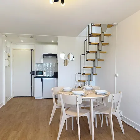 Les Voiles Yourhosthelper Apartment *